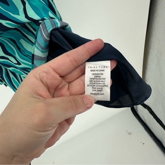 NEW Trina Turk Coastal Women's Planetary 2 Mini Dress Size Medium $328 - Picture 8 of 10